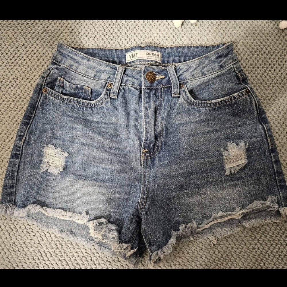 YMI jean shorts size 1/25
